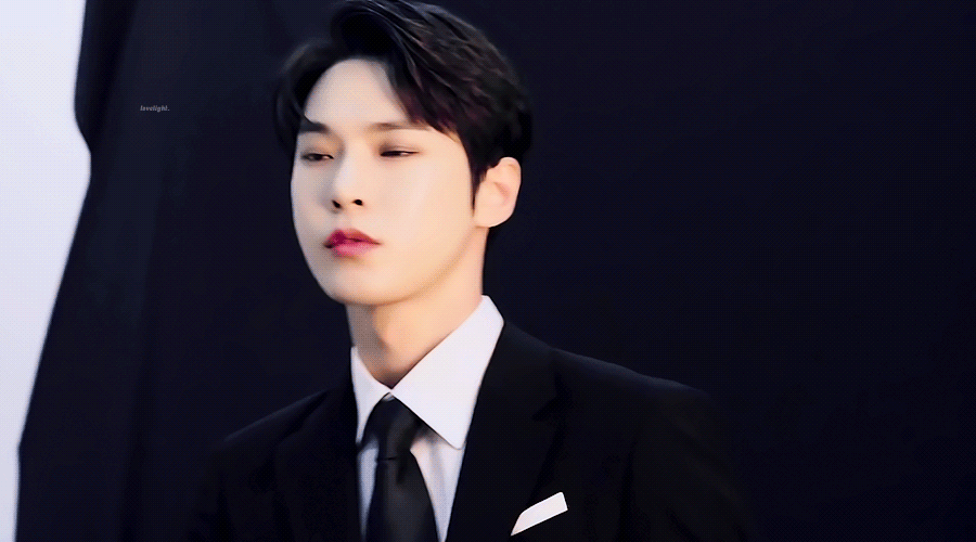 [잡담] 같은 사람인데 경찰과 범인 느낌 나는거 에바다 ㅈㅇ 도영 | 인스티즈