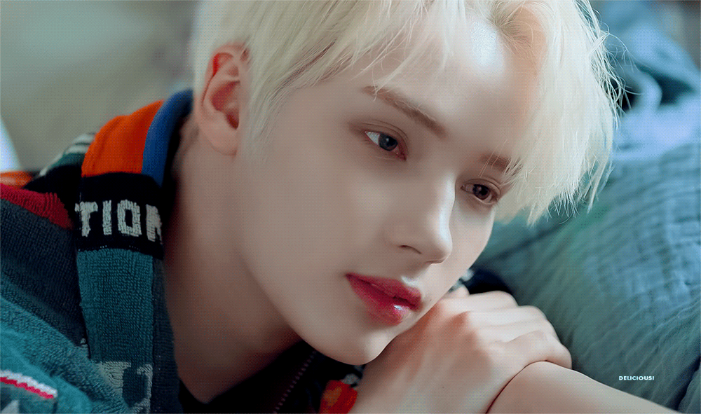 [잡담] 투바투 휴닝카이 금발에 고글이라니 미쳤어 | 인스티즈