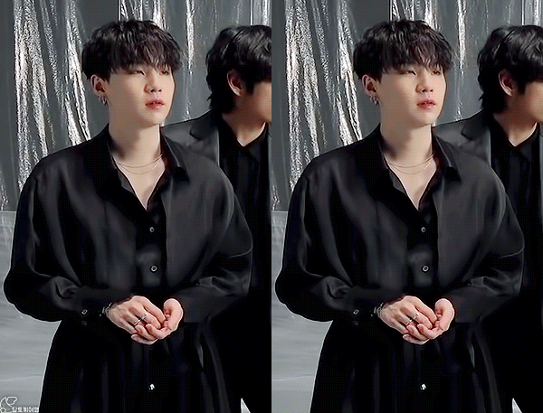 [잡담] 방탄 슈가 요즘 왤케 입꼬리만 올려서 웃지...? | 인스티즈