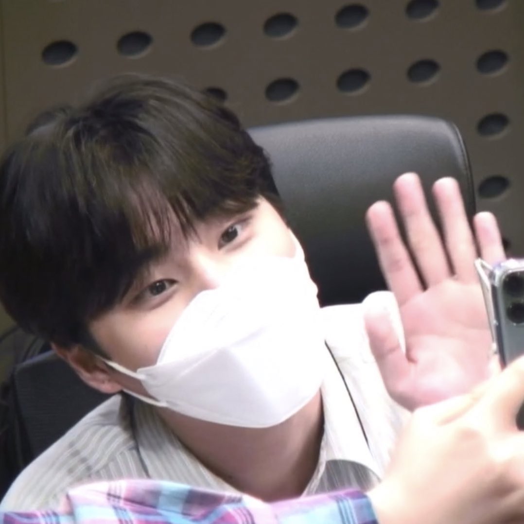 [잡담] 우리 영현이 너무 예쁘지 않니? | 인스티즈