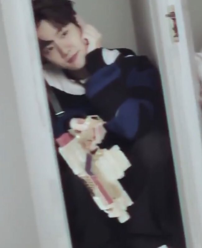 [잡담] 백현이씨 이쁜짓 | 인스티즈