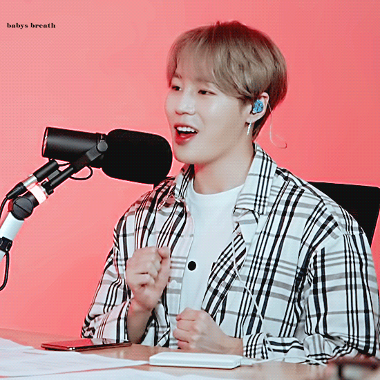 [잡담] 지금보니까 진짜 뭐 없는 심야아이돌 초기 나우 스튜디오 | 인스티즈