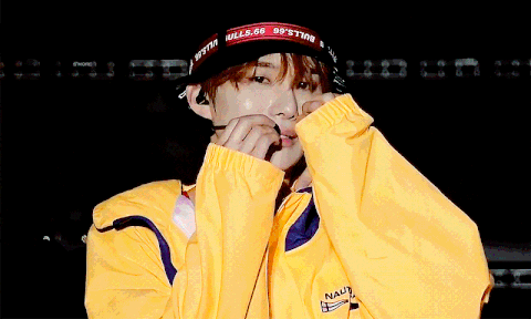 [잡담] 이거 큰방에서 주웠는데 좀 치인거같은데 | 인스티즈