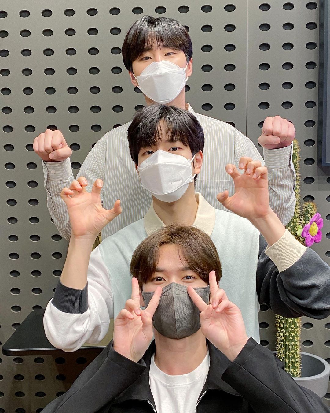 [잡담] 어떡해 영케이랑 스키즈 가관즈 진짜 귀여워 | 인스티즈