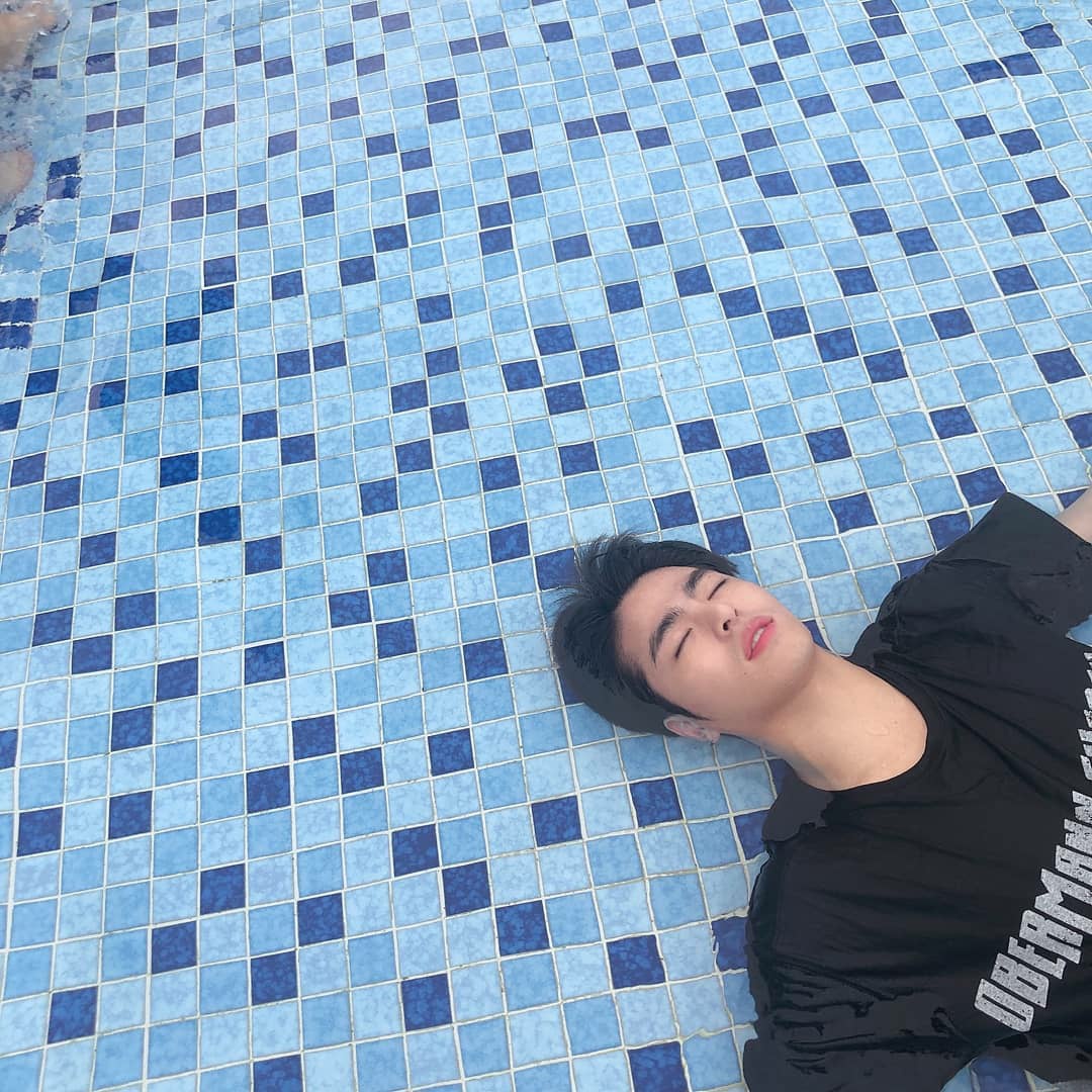 [잡담] 구준회 이거 왼쪽 끝에 발보고 아니 물고기야? 했는데 | 인스티즈