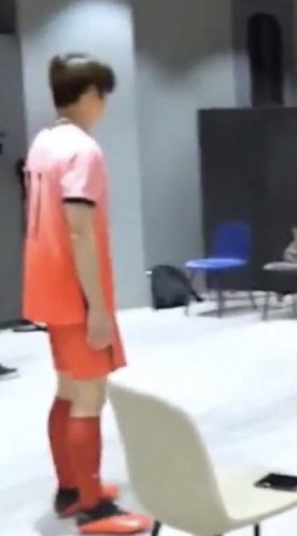 [잡담] 더보이즈 주연 집안일 자세 | 인스티즈