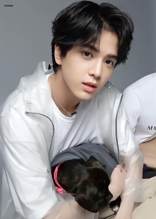 [잡담] 더보이즈 영훈 이 사진 진짜 잘생김 | 인스티즈