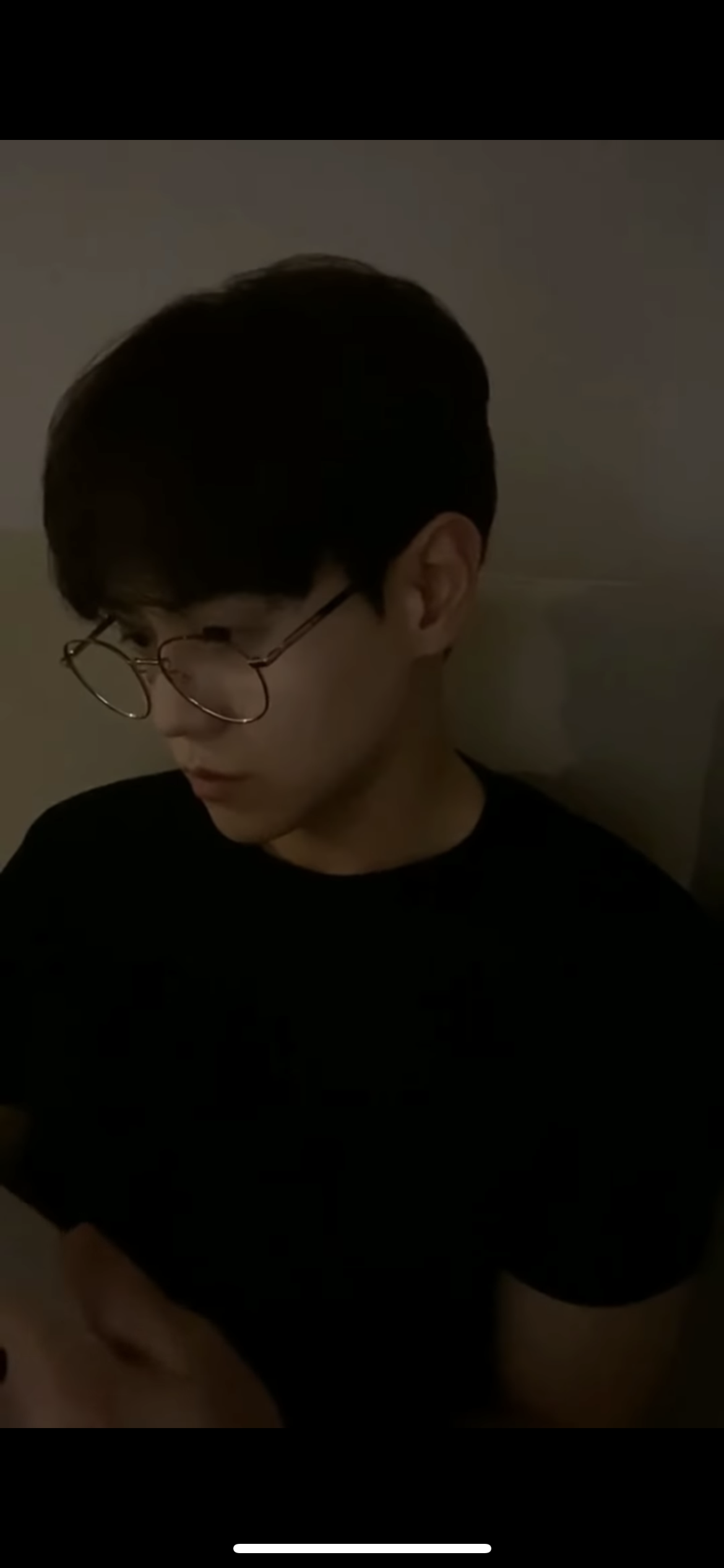 [잡담] 큰방익들이 보기에 뭐 닮았어?? | 인스티즈