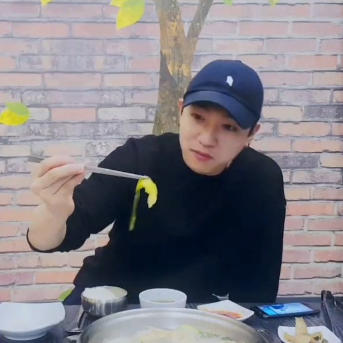 [잡담] 이렇게 생겨가지고 청경채 편식하는 거 진짜 너무 귀엽다 | 인스티즈