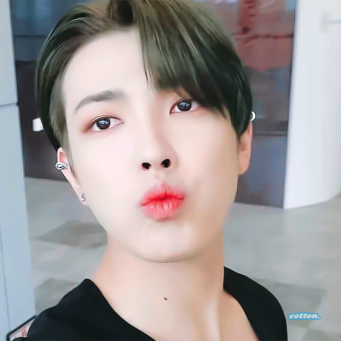 [잡담] 맨날 투머치한 것만 하다가 무난한 스타일링 했을 때 | 인스티즈