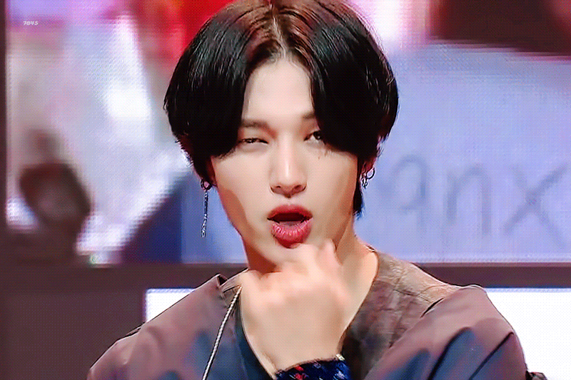 [잡담] 맥반석 계란인 내 최애 놓고 난 진짜 과제하러감 | 인스티즈