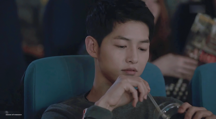 [잡담] 유시진"내가 오빠구나? " 드르륵 탁..내가오빠구나? 드르륵 탁...내가 오빠구나? 드르륵 탁... | 인스티즈