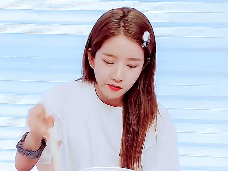 [잡담] 누가 봐도 매운거 먹은 사람 | 인스티즈