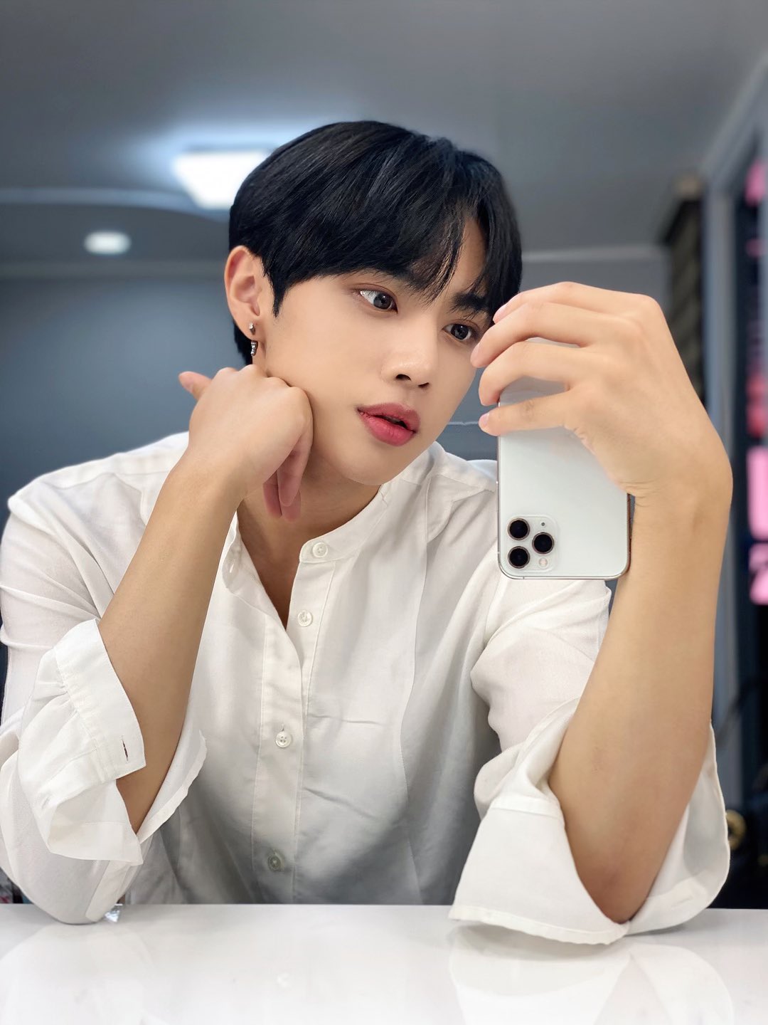 [잡담] 더보이즈 왤케 잘생겼냥 | 인스티즈