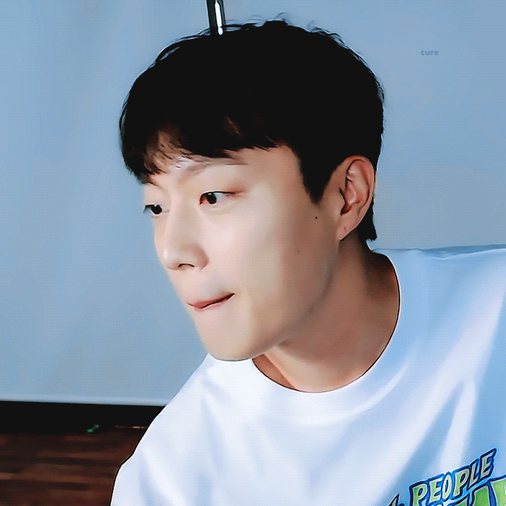 [잡담] 윤두준이랑 아이컨택 할 사람? | 인스티즈