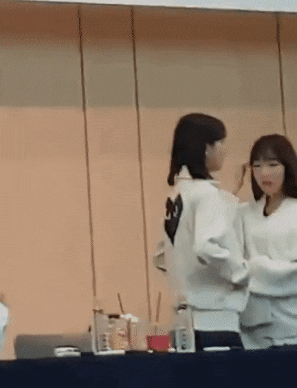 [잡담] 박수빈 김설아 맨날 장난치지만 서로 ㄹㅇ 사랑하는 사이✨ | 인스티즈