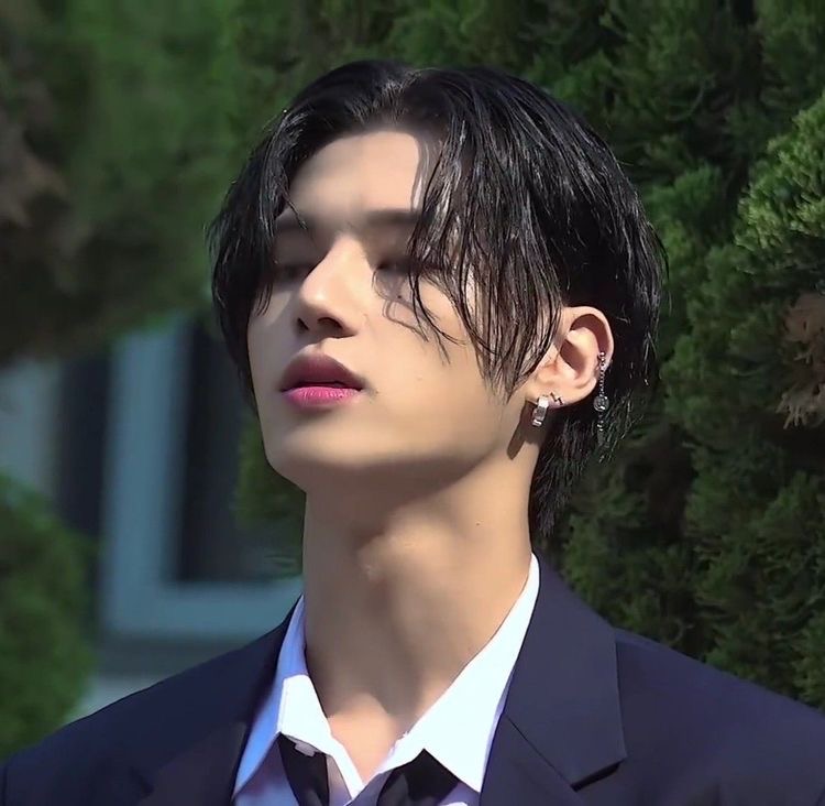 [잡담] 내가 본 남돌 중에 제일 독특한 페이스당 | 인스티즈