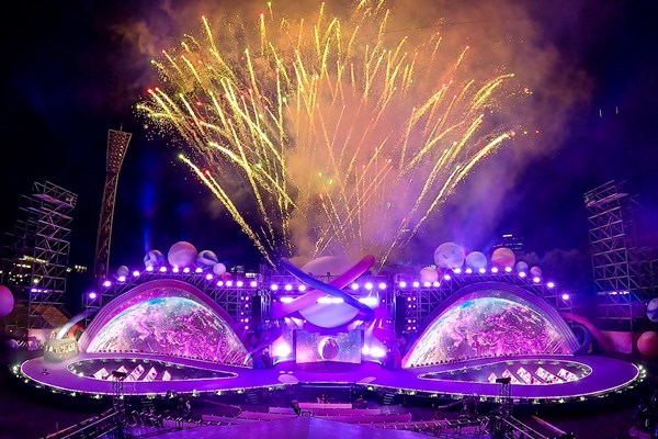 [잡담] 방탄 폭죽 사진ㅋㅋㅋㅋㅋㅋㅋㅋㅋㅋㅋㅋㅋㅋㅋ | 인스티즈