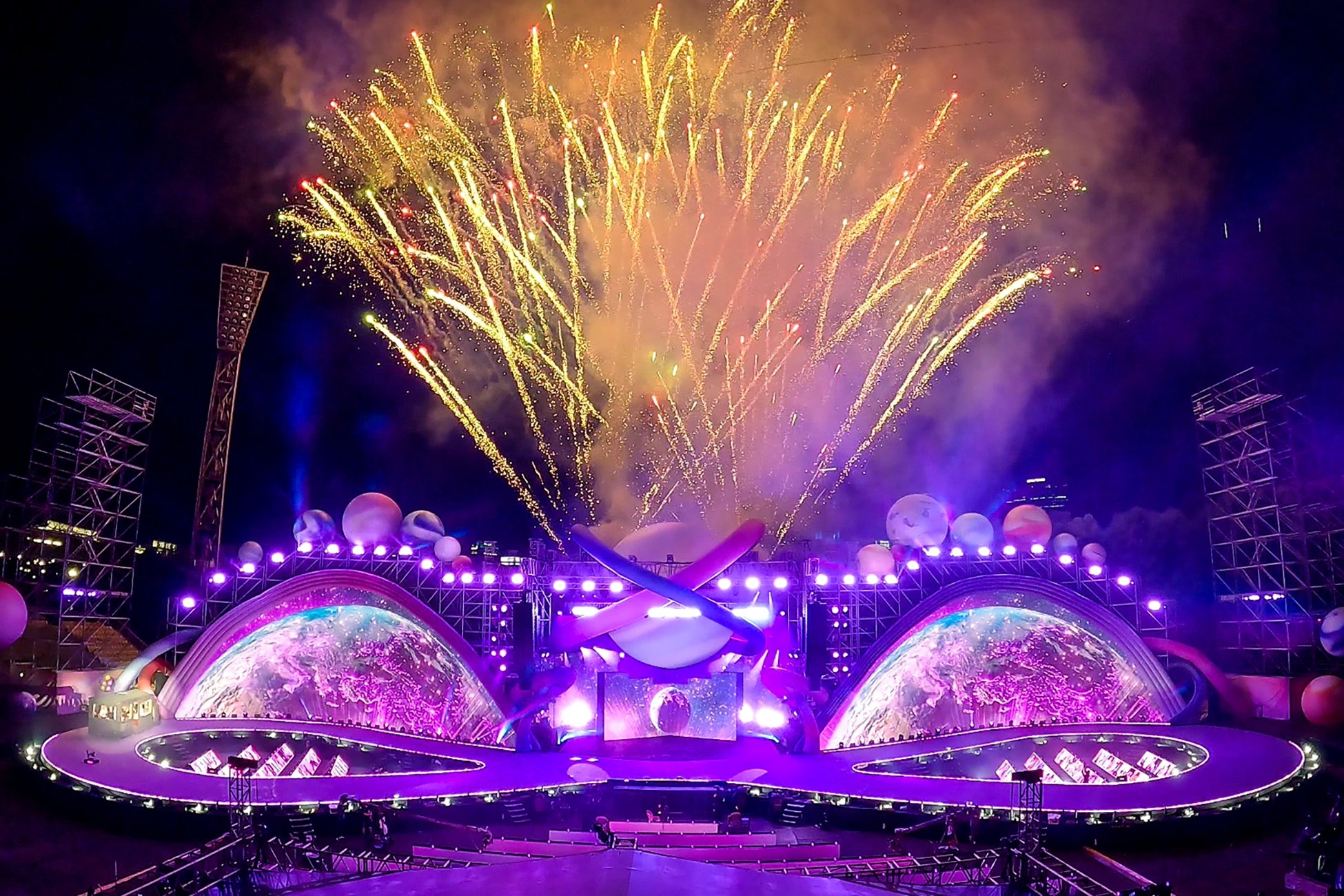 [잡담] 우와 방탄 팬미팅 기사사진봐... | 인스티즈