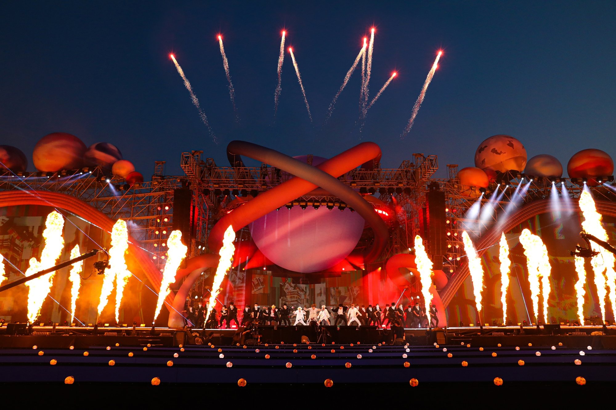 [잡담] 우와 방탄 팬미팅 기사사진봐... | 인스티즈