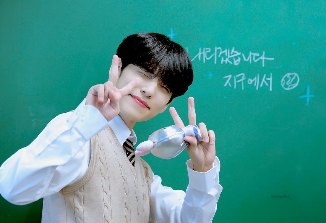 [잡담] 데이식스플? 그렇다면 짱 귀여운 사랑둥이 김원필 놓고 간다 | 인스티즈