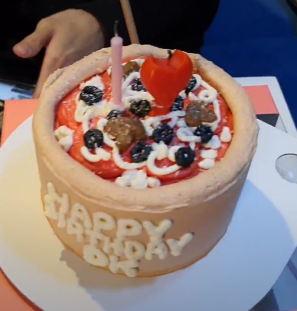 [잡담] 케이크에 진심인 플디가 세븐틴 생일에 해준 케이크 좀 봐봐 | 인스티즈