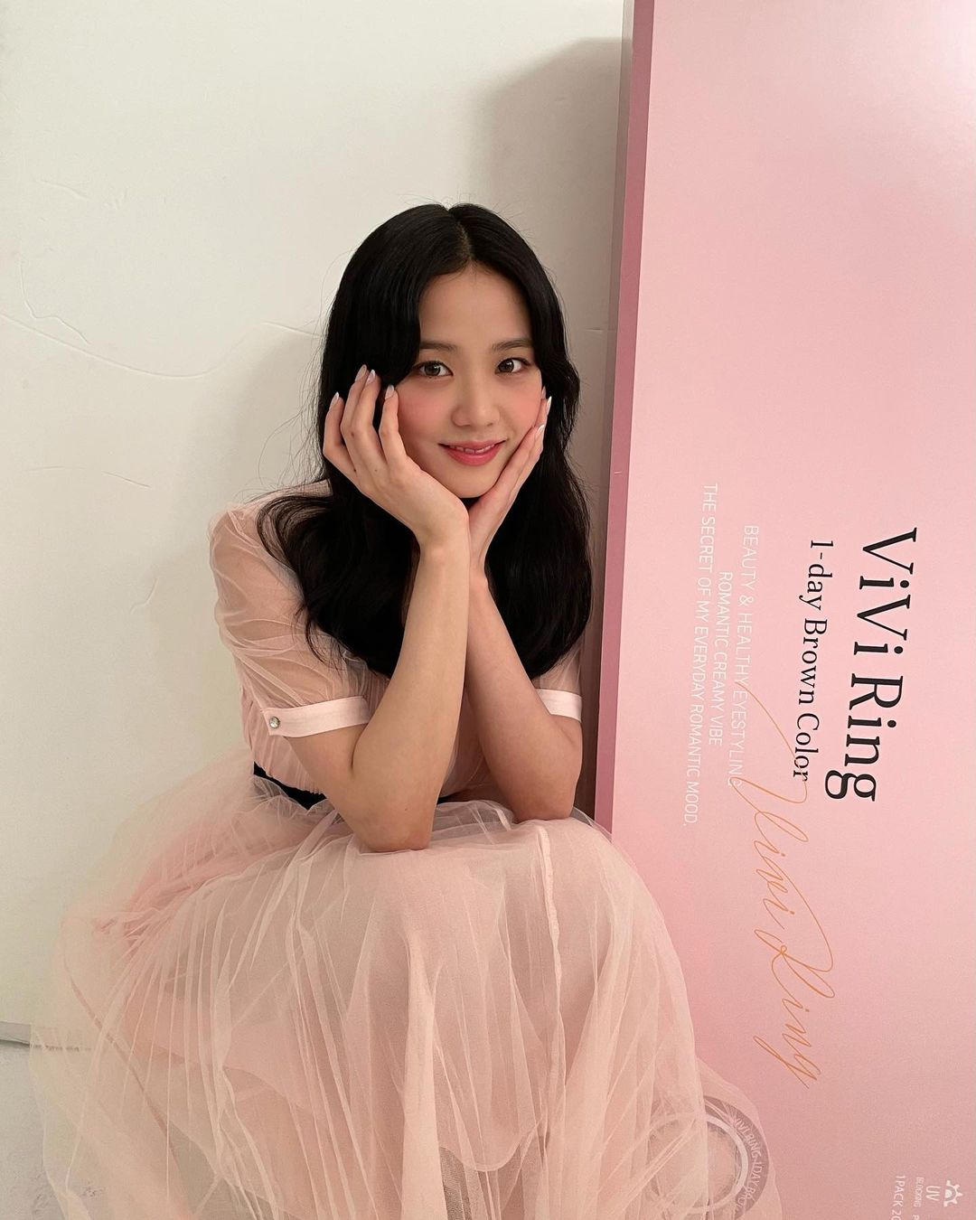 [잡담] 다들 인형이 메이크업 받는거 보실분? | 인스티즈