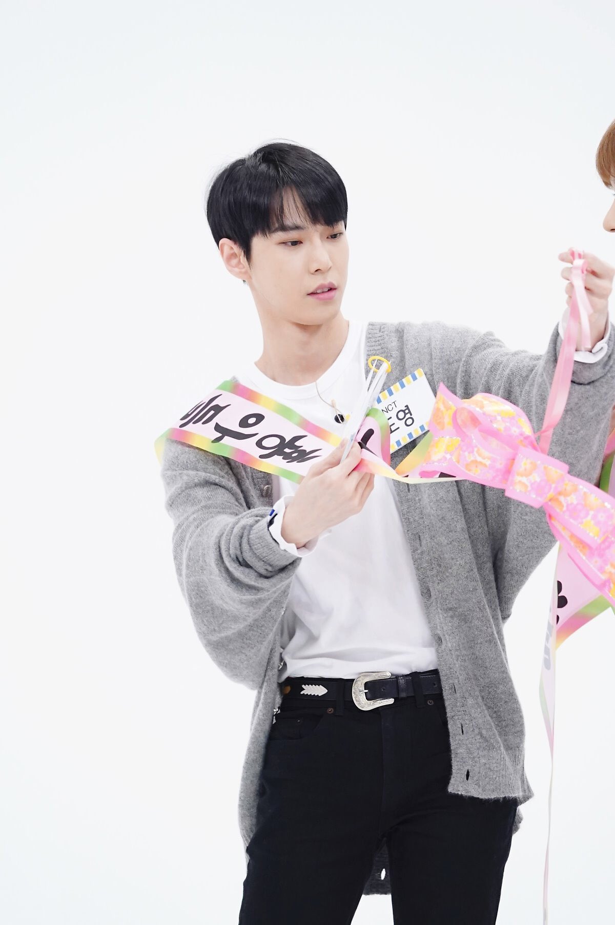 [잡담] 우리 도영이 사진 놓고 가용.. | 인스티즈