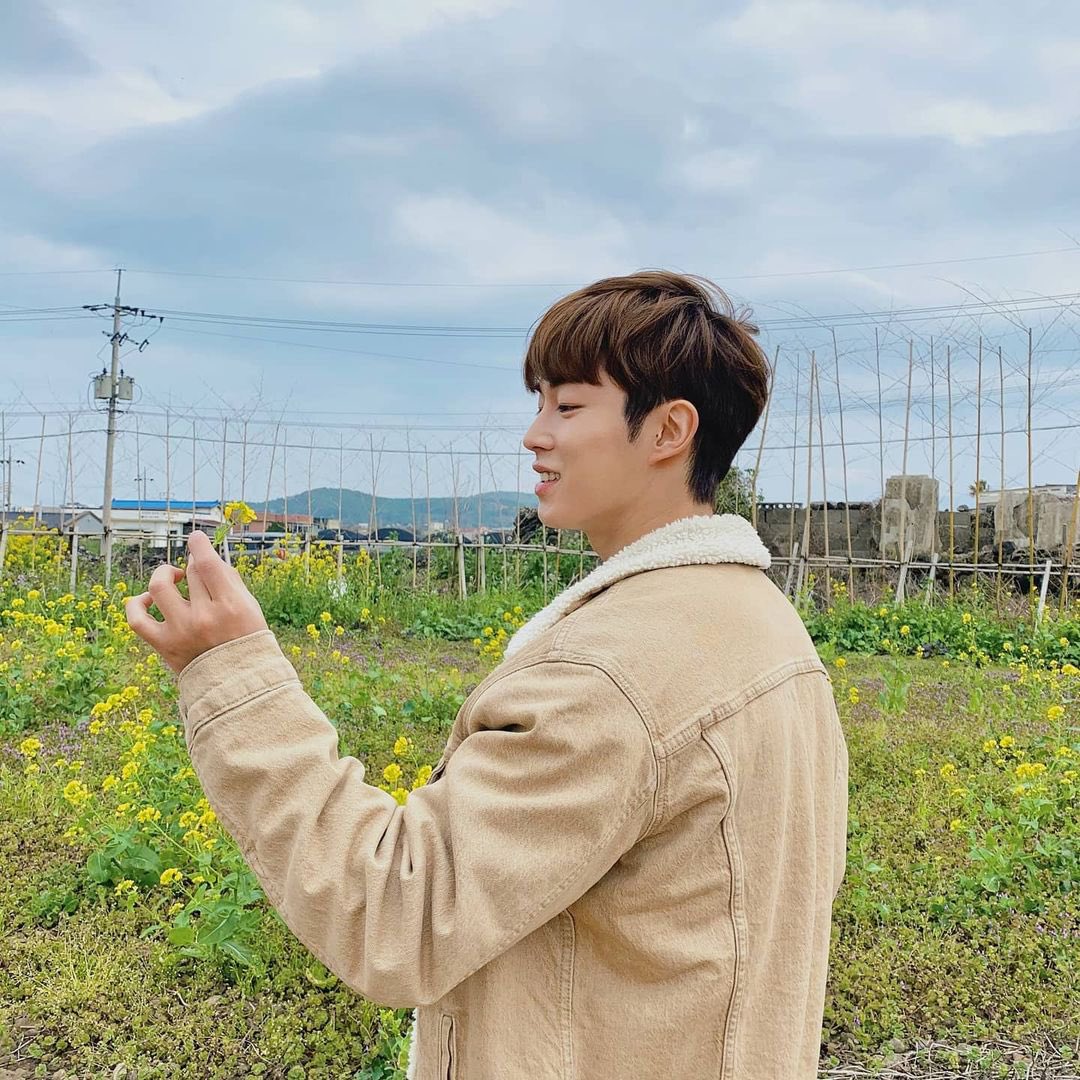 [잡담] 와어제일찍자거 이거 지금봄 | 인스티즈