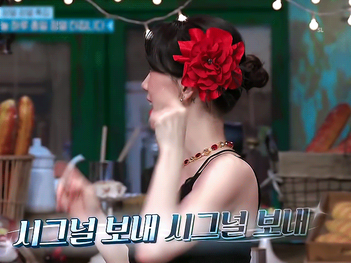 [잡담] 태연이 하얘가지구 검은 드레스 넘 잘 어울리는거 | 인스티즈