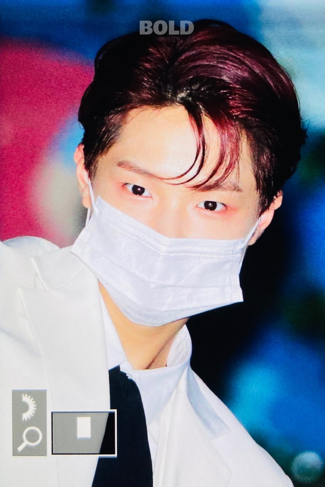 [잡담] 로얄코믹스 진짜 조은거네... 염색하고 수트입은 동표 보여줌 | 인스티즈