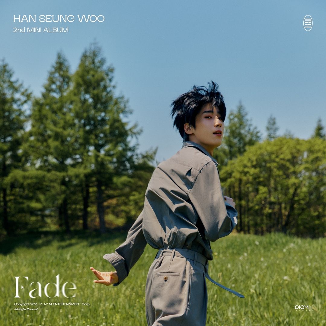 [잡담] 원래도 특유의 묘한 분위기 있다고 생각하는데 | 인스티즈