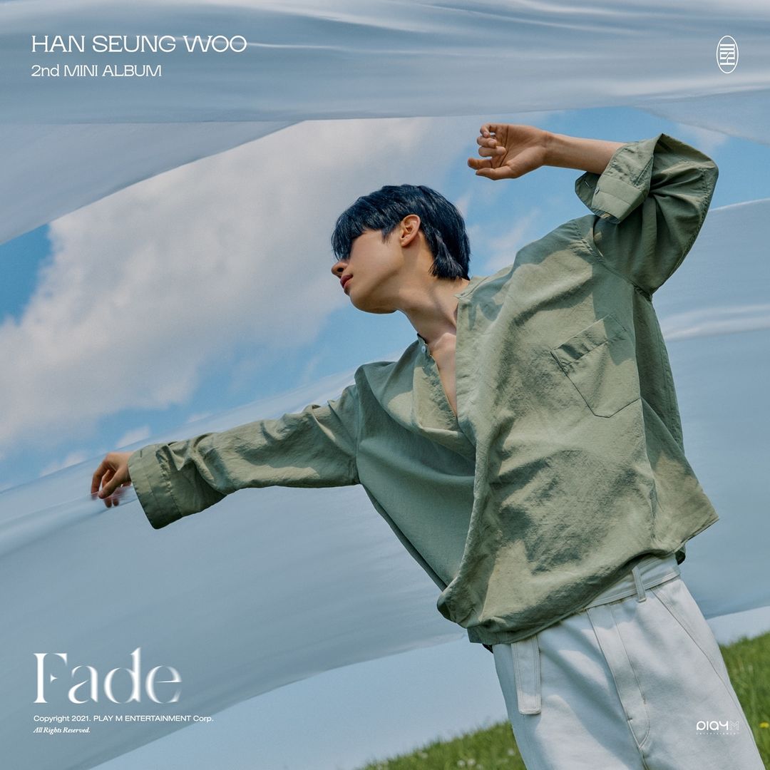 [잡담] 원래도 특유의 묘한 분위기 있다고 생각하는데 | 인스티즈