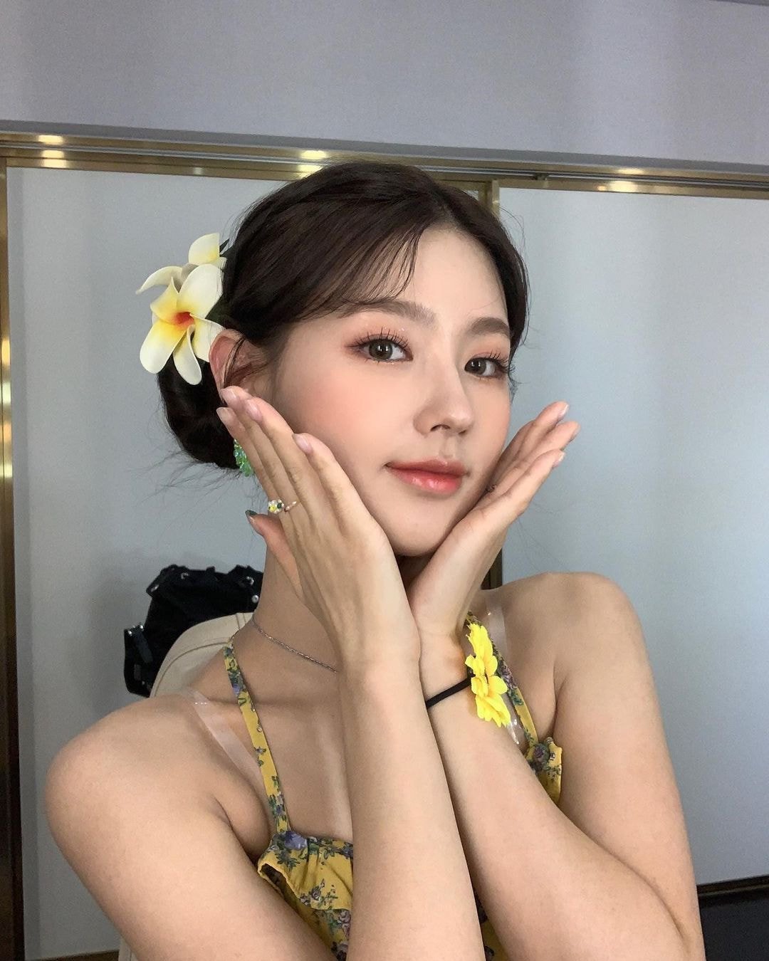 [잡담] 아이들 미연 인스타그램 업데이트💚 | 인스티즈