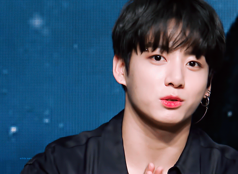 [잡담] 솔직히 예전 정용화랑 정국이랑 얼굴 닮지 않음? | 인스티즈