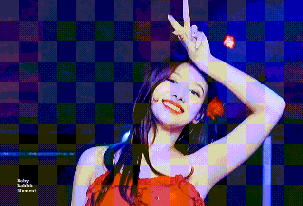 [잡담] 나연 레전드 무대 이거 아니야??? | 인스티즈