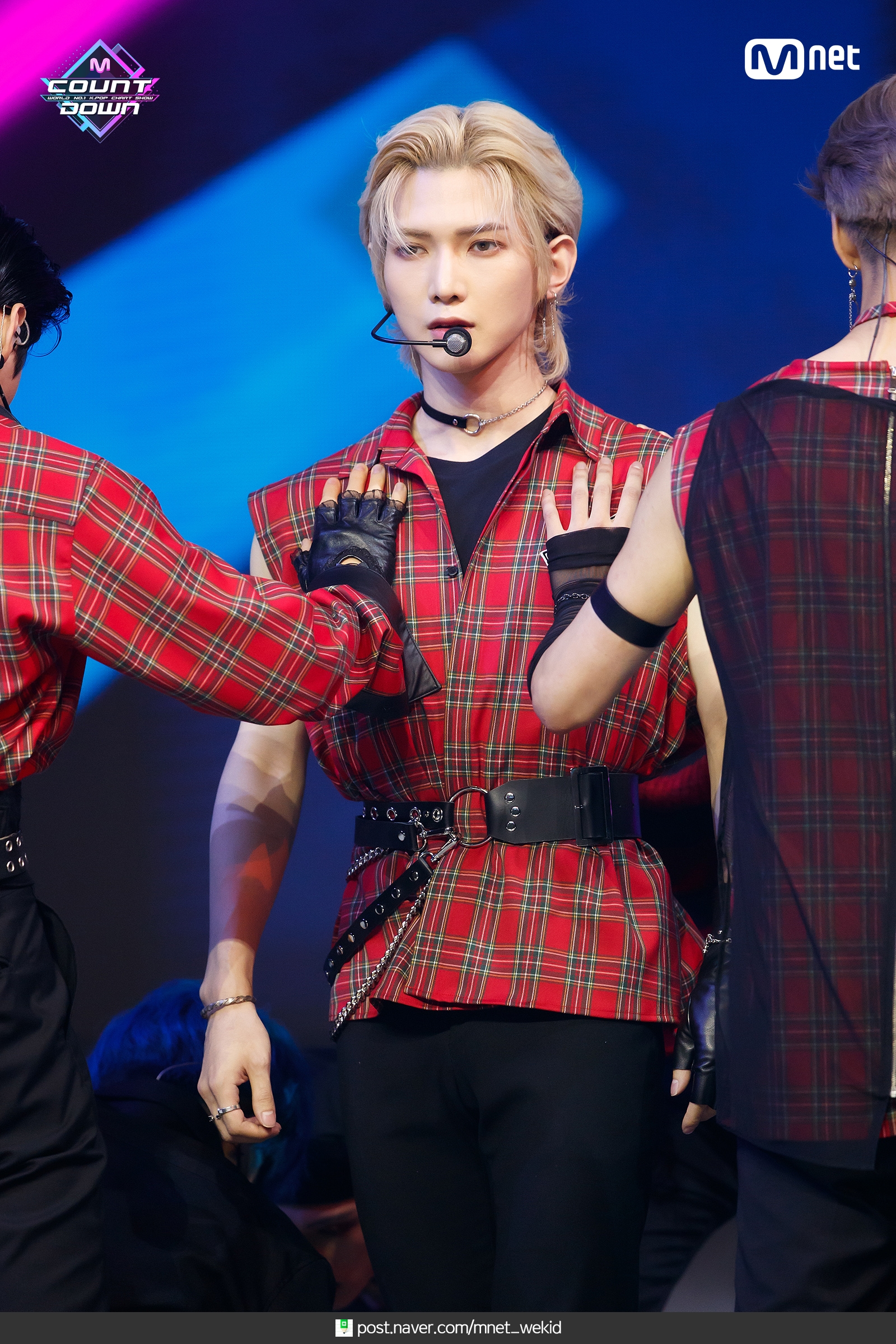 [잡담] 에이티즈 캐캐체 ❤🖤 | 인스티즈