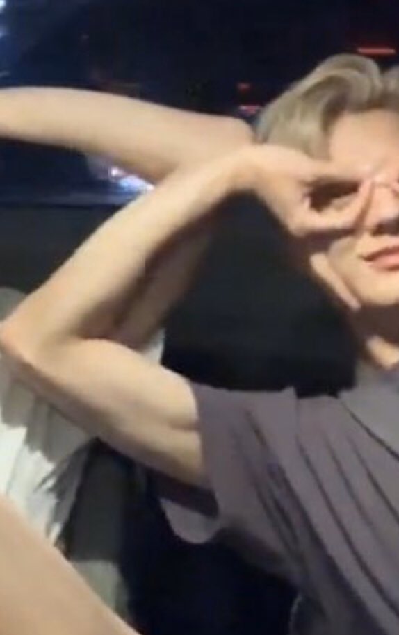 [잡담] 저번에 누가 제노랑 재민이 근육 묘사한거? 봤는데 | 인스티즈