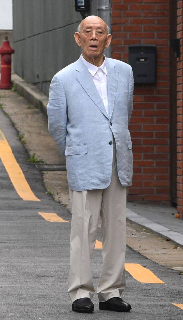 와 길 지나가다 마주쳐도 이양반 누군지 몰라보겠어 | 인스티즈