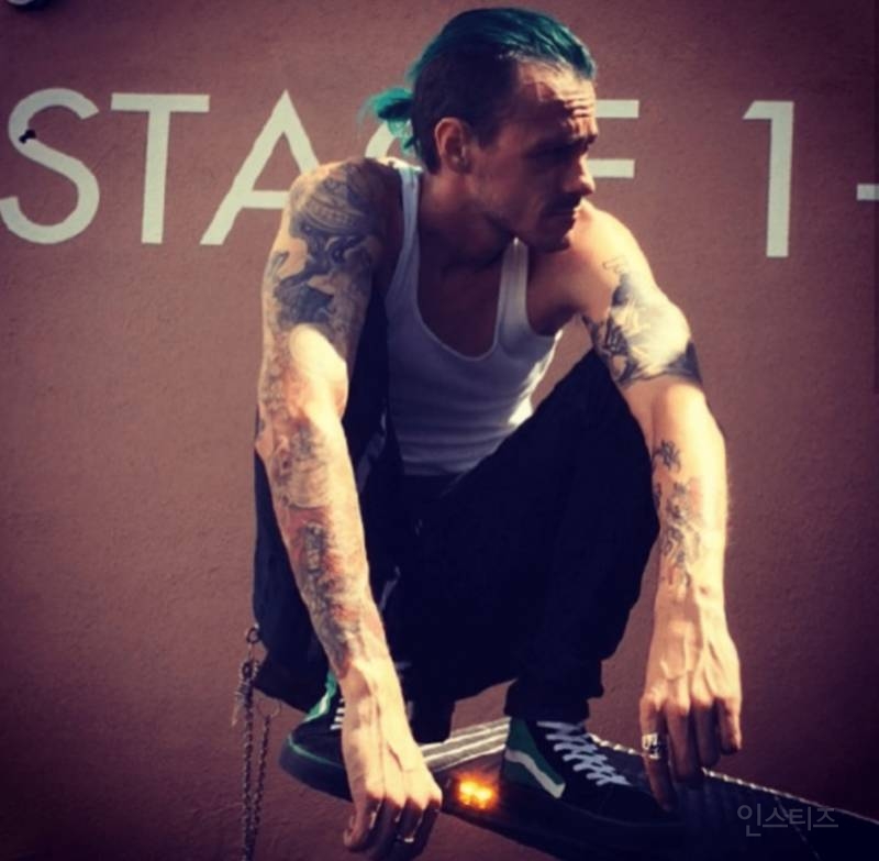 미국에서 크리스틴 스튜어트 퇴폐적인 척 한다는 말 쏙 들어간 이유 | 인스티즈