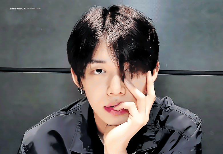 [잡담] 투바투 연준 오늘 브이앱 비주얼 진짜 ㄹㅈㄷ였다 | 인스티즈