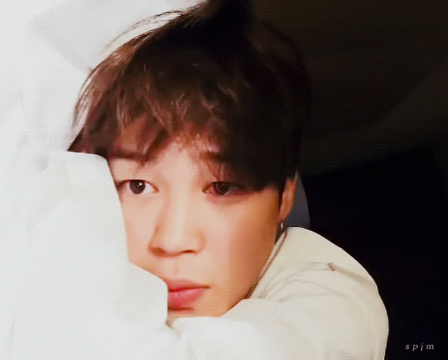 [잡담] 내 남친 안자고 누워서 나 보는중 | 인스티즈