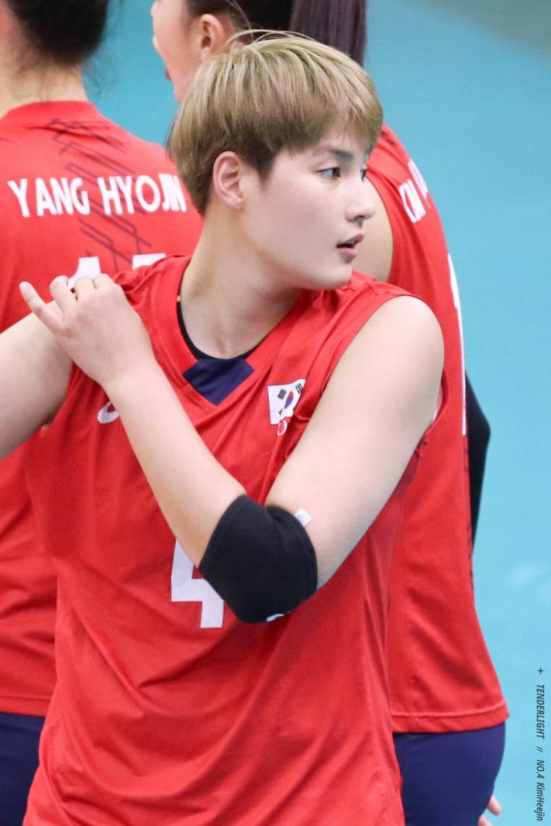 노란머리 김희진.. | 인스티즈