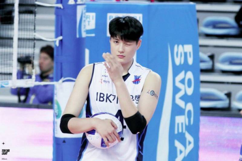 김희진 선수 윙크짤은 다들 본거지? | 인스티즈