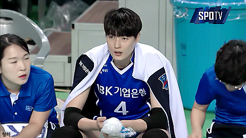 김희진 선수 이 짤 하나 던지고 간다 (더 추가한다) | 인스티즈