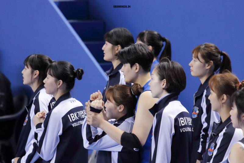 김희진 선수랑 김해빈 선수 귀여움 모먼트ㅠㅠㅠ💕 | 인스티즈