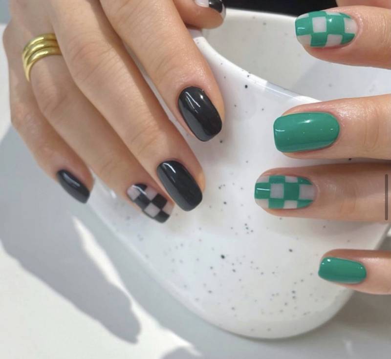 3시반에 네일 예약인데 디자인 좀 골라주라❤️‍🔥 | 인스티즈