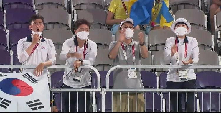 제덕쿵야 응원하러 왔는데 또 파이탱 하고있음 | 인스티즈