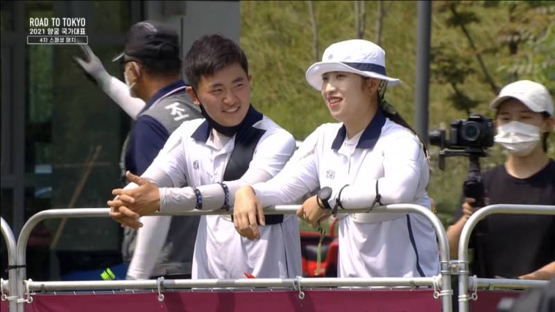 양궁 다른경기들 찾아보다가 김제덕 선수발견 | 인스티즈