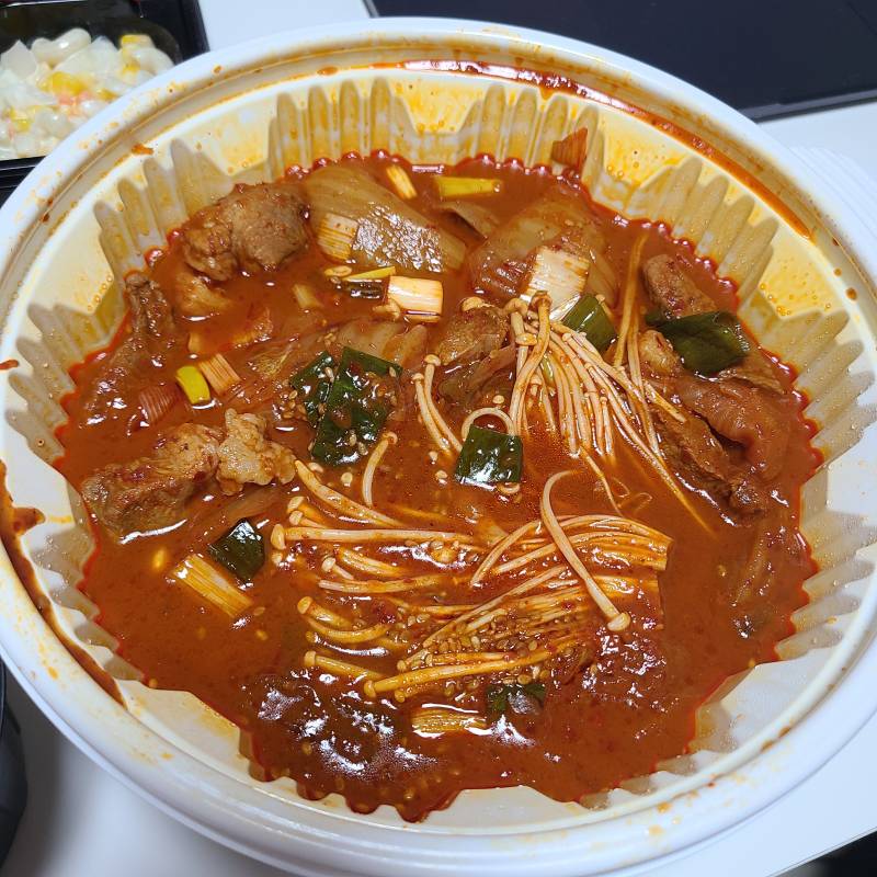 [먹었어요] 어제 먹은 김치찜 진짜 짱맛,,, | 인스티즈